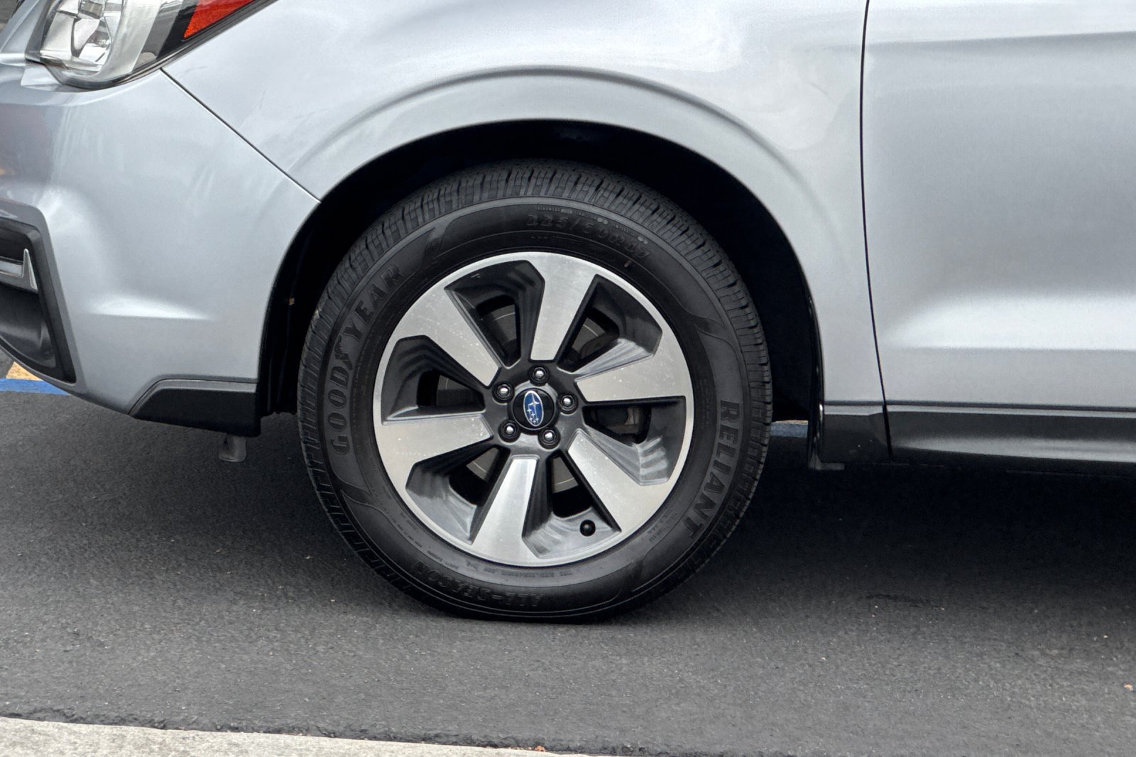 Used 2017 Subaru Forester 2.5i Premium w/ Popular Package #2A AWD/4WD image 25