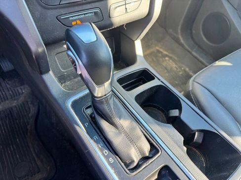 Used 2018 Ford Escape SEL AWD/4WD image 17