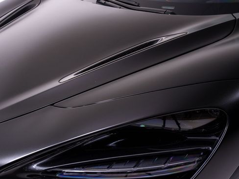 Used 2022 McLaren 720S Spider RWD image 18
