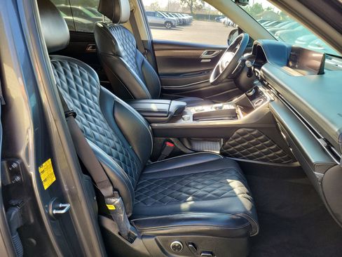 Certified 2023 Genesis GV80 3.5T image 18