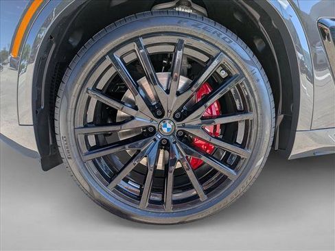 New 2026 BMW X5 xDrive40i w/ M Sport Package image 10