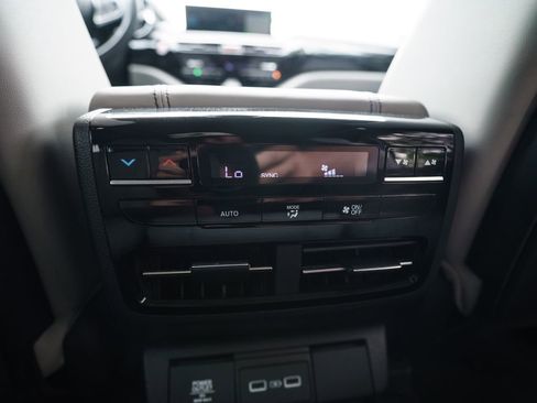 Certified 2024 Acura MDX SH-AWD w/ Technology Package image 45
