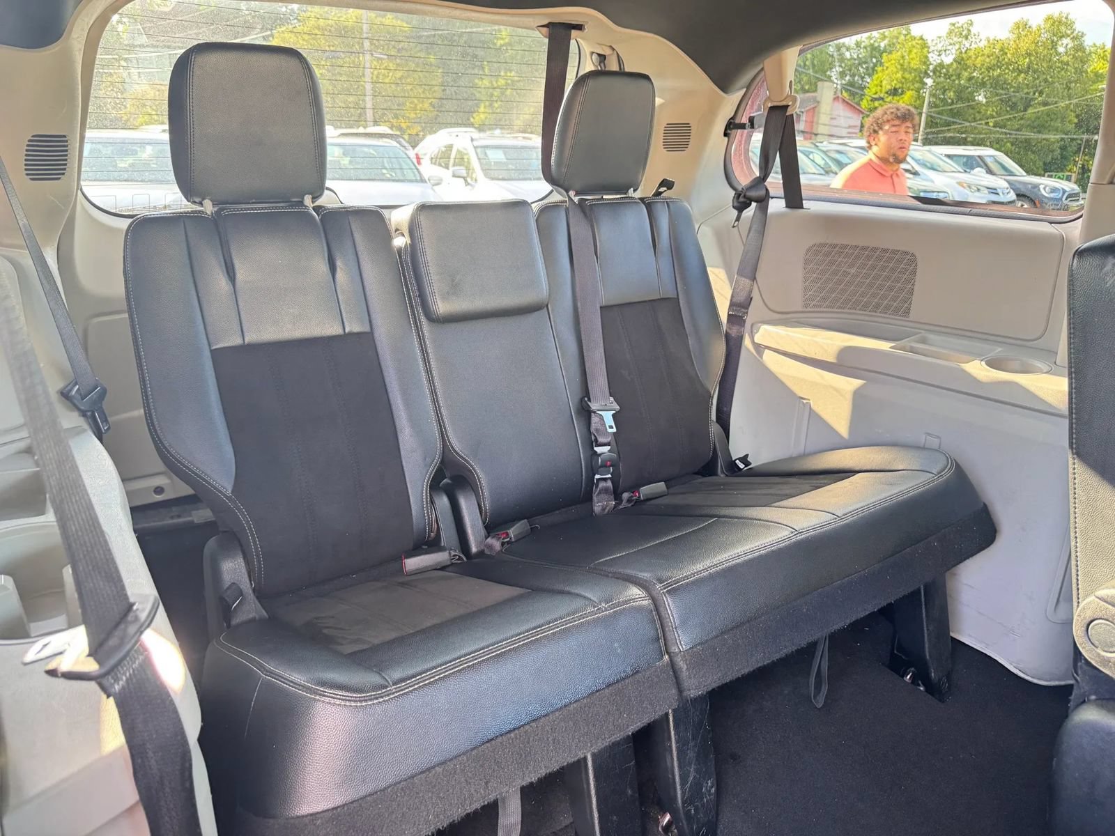 Used 2019 Dodge Grand Caravan SXT FWD image 25