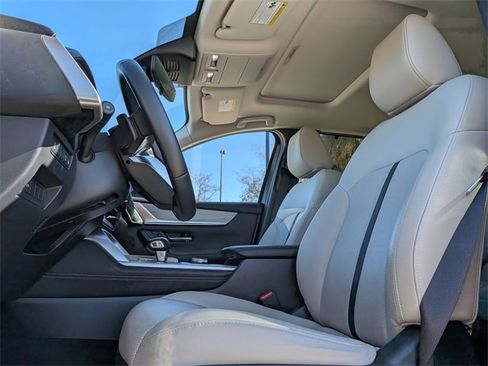 Used 2024 MAZDA CX-90 Plug-In Hybrid w/ Preferred image 11