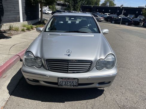 Used 2003 Mercedes-Benz C 320 Sedan image 15