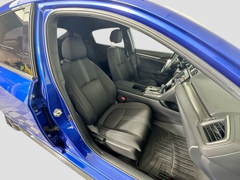 Used 2017 Honda Civic Sport image 28