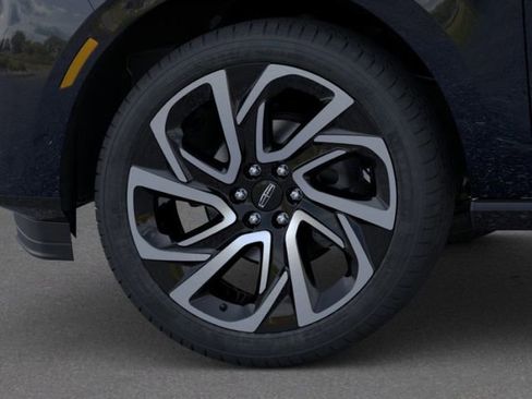 New 2026 Lincoln Navigator Reserve AWD/4WD image 21