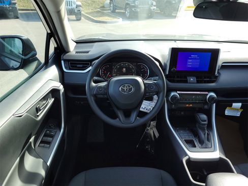 Used 2025 Toyota RAV4 LE image 12