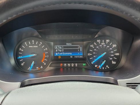 Used 2019 Ford Explorer XLT image 35