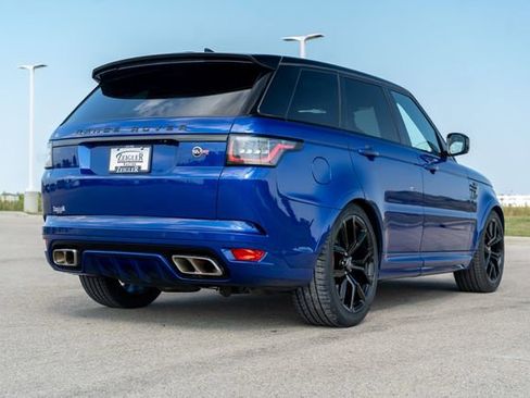 Used 2022 Land Rover Range Rover Sport SVR Carbon Edition AWD/4WD image 7