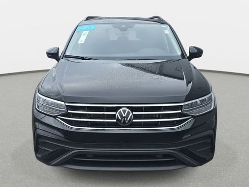 Used 2024 Volkswagen Tiguan S image 2