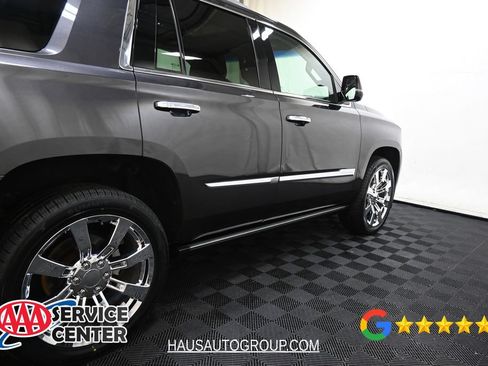 Used 2017 Cadillac Escalade Premium Luxury AWD/4WD image 20