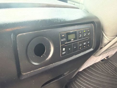 Used 2012 Toyota Sequoia SR5 image 48