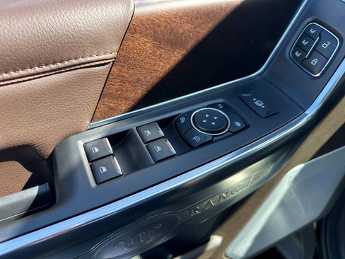 New 2025 Ford F350 King Ranch w/ Chrome Package image 21