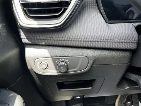 New 2025 Chevrolet TrailBlazer LT w/ LT Cold Weather Package image 16