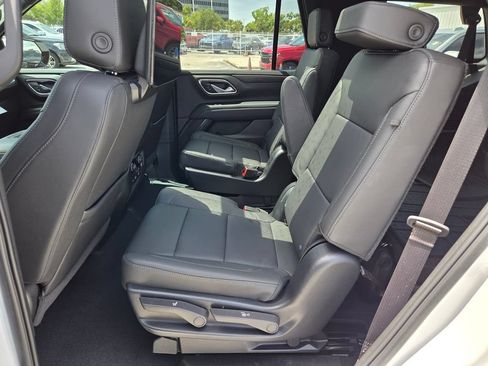 Used 2024 Chevrolet Tahoe Z71 w/ Luxury Package AWD/4WD image 10