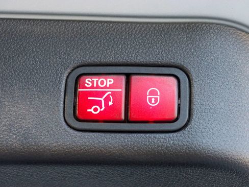 Used 2016 Mercedes-Benz GLE 350 4MATIC image 25