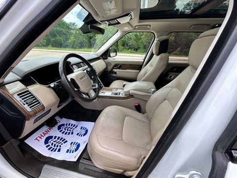 Used 2019 Land Rover Range Rover HSE image 12