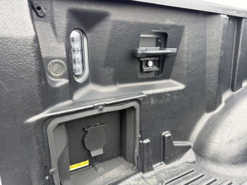 Used 2023 Ford F150 Lariat w/ Equipment Group 502A High image 39