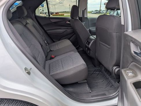 Used 2023 Chevrolet Equinox LT w/ LPO, Floor Liner Package AWD/4WD image 5