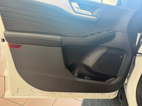Used 2022 Ford Escape SEL AWD/4WD image 20