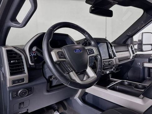 Certified 2022 Ford F250 Lariat w/ Chrome Package image 9