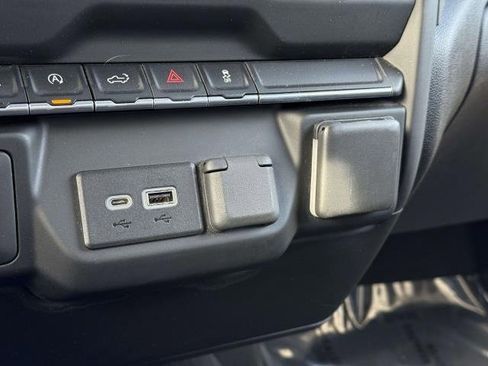 Used 2022 Chevrolet Silverado 1500 Custom image 27