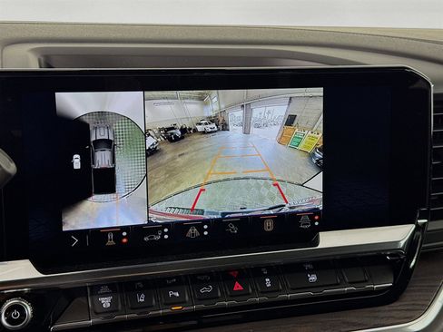 Certified 2025 GMC Sierra 2500 SLT w/ SLT Premium Package image 16