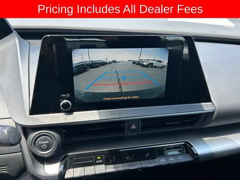 Used 2024 Toyota Prius LE FWD image 10