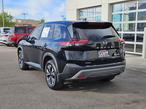 Used 2022 Nissan Rogue SV AWD/4WD image 8