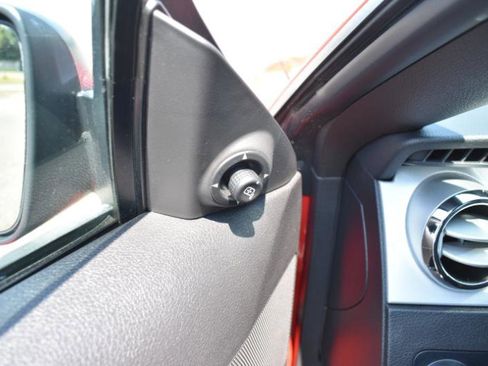 Used 2006 Ford Mustang GT image 39