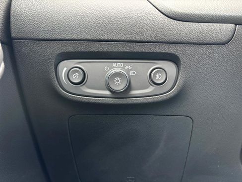 Used 2023 Buick Encore GX Essence w/ Experience Buick Package image 31