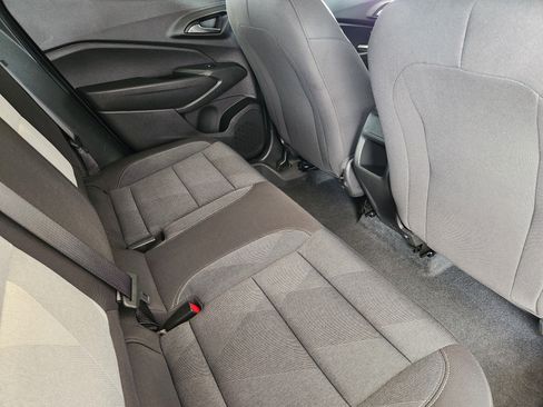 Certified 2025 Chevrolet Trax LS FWD image 32
