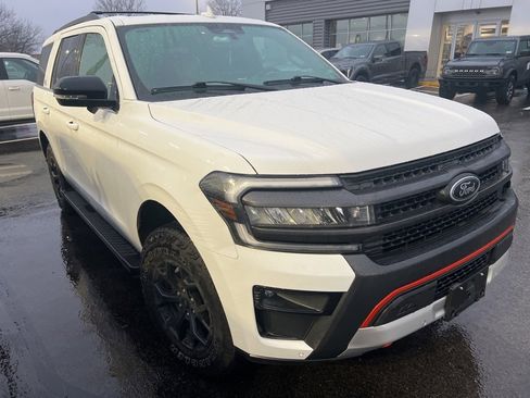 Used 2023 Ford Expedition Timberline image 3
