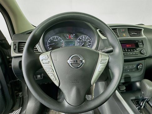 Used 2017 Nissan Sentra S image 11