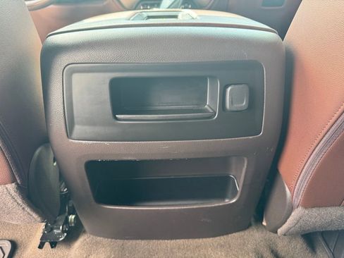 Certified 2018 Chevrolet Silverado 1500 High Country image 32