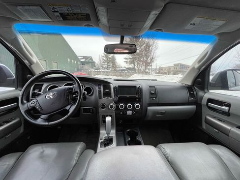 Used 2011 Toyota Sequoia Limited image 16