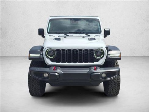 Used 2024 Jeep Wrangler Unlimited Rubicon w/ Technology Group AWD/4WD image 2