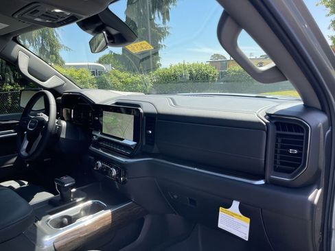 New 2026 GMC Sierra 1500 Elevation w/ Elevation Premium Package AWD/4WD image 30