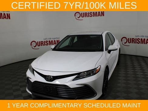 Used 2022 Toyota Camry LE FWD image 1
