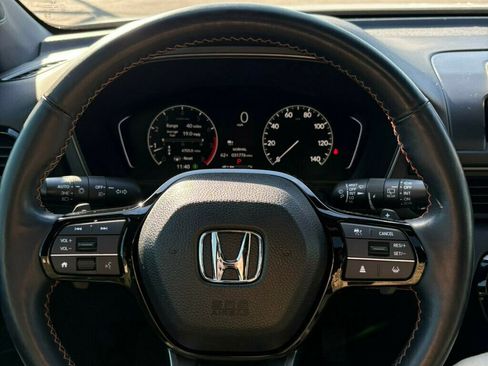 Used 2023 Honda Pilot TrailSport image 13