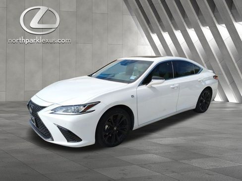 Certified 2023 Lexus ES 350 F Sport w/ Accessory Package (Z2) FWD image 3