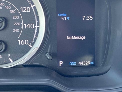 Used 2022 Toyota Corolla LE image 19