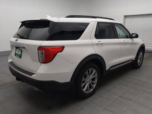 Used 2022 Ford Explorer XLT w/ Equipment Group 202A RWD image 9