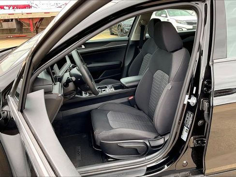 Used 2025 Kia K5 LXS FWD image 24