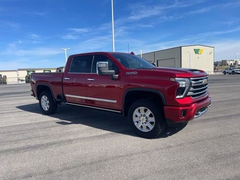 Used 2025 Chevrolet Silverado 2500 High Country w/ Technology Package image 3