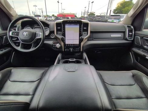 Used 2022 RAM 1500 Laramie AWD/4WD image 2