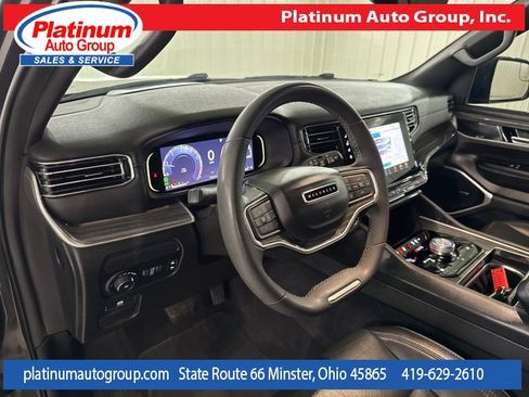 Used 2022 Jeep Wagoneer Series III image 13