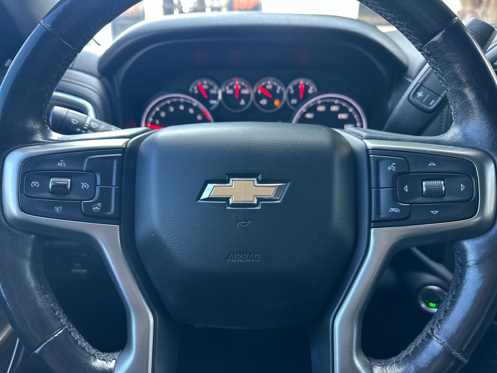 Used 2019 Chevrolet Silverado 1500 LT w/ All-Star Edition AWD/4WD image 21