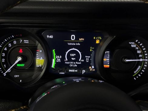 Used 2024 Jeep Wrangler Unlimited Sahara AWD/4WD image 14
